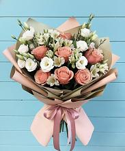 Букет цветов из:  Розы, Альстромерии и Лизиантусы в Рамешках