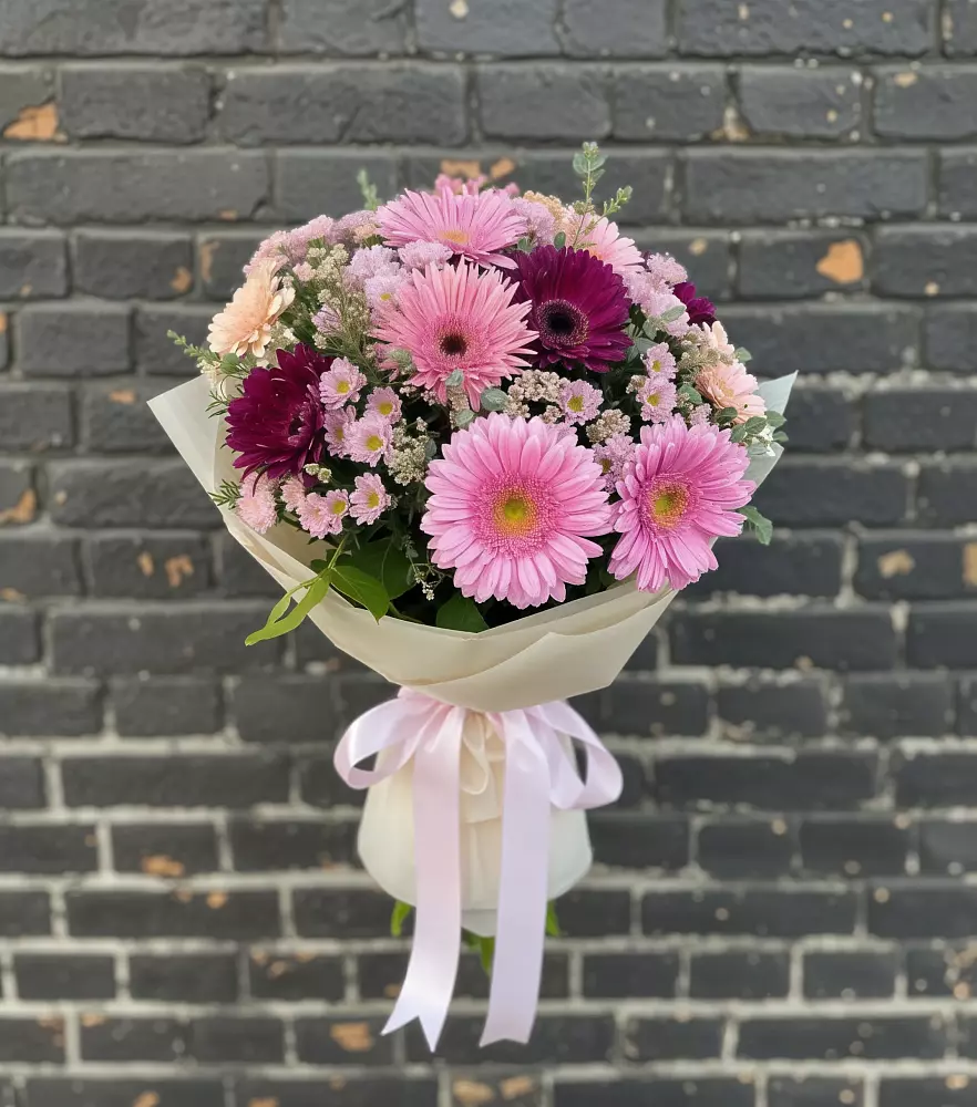 Букет цветов из: Герберы и Хризантемы в Рамешках