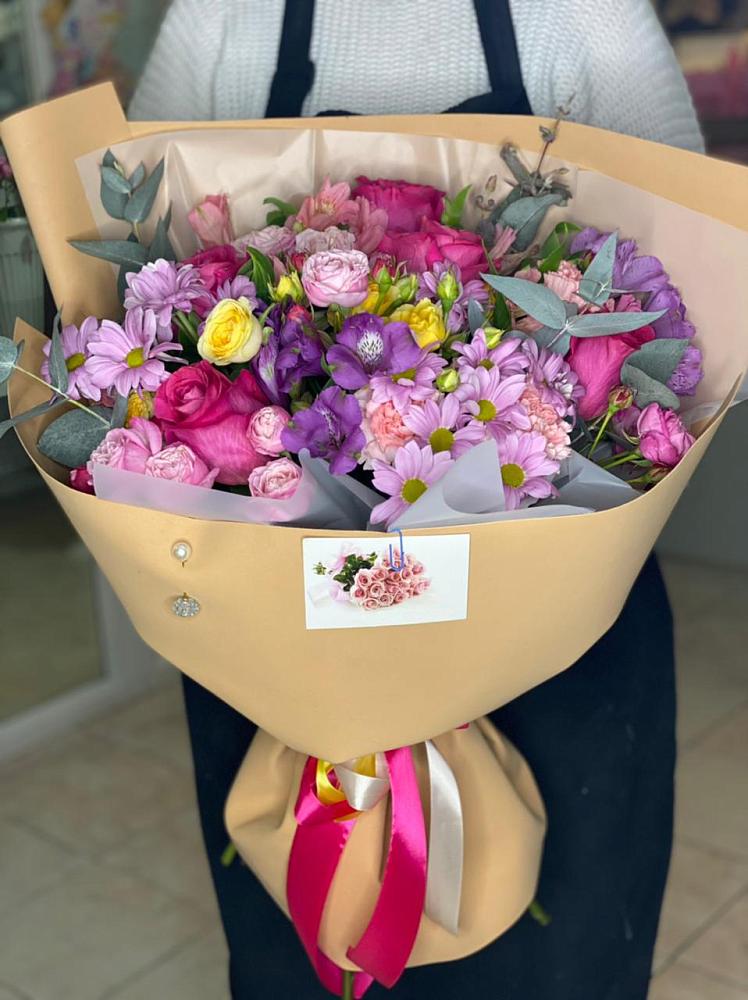 Букет цветов из: Хризантемы, Гвоздики и Альстромерии в Рамешках