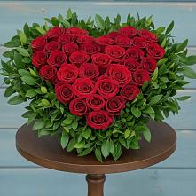 Цветочная композиция из Розы в виде сердца в Рамешках