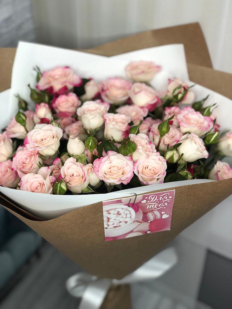 Букет цветов из: Розы в Рамешках