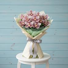 Букет цветов из:  Орхидеи и Розы в Рамешках