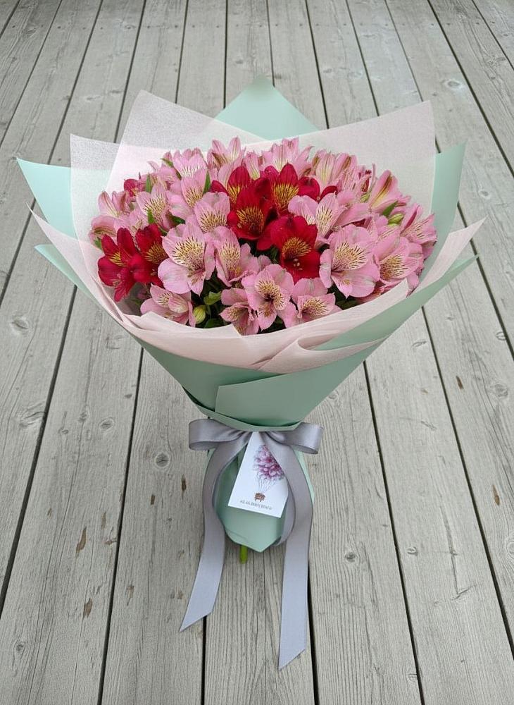 Букет цветов из: Альстромерии в Рамешках