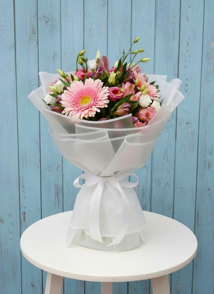 Букет цветов из: Герберы, Альстромерии и Лизиантусы в Рамешках