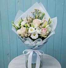 Букет цветов из:  Розы и Лизиантусы в Рамешках