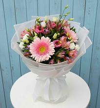 Букет цветов из:  Герберы, Альстромерии и Лизиантусы в Рамешках
