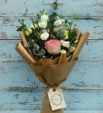 Букет цветов из:  Розы и Лизиантусы #REPLACE_PRED# Рамешках