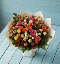 Букет Микс из разноцветных кустовых роз в Рамешках